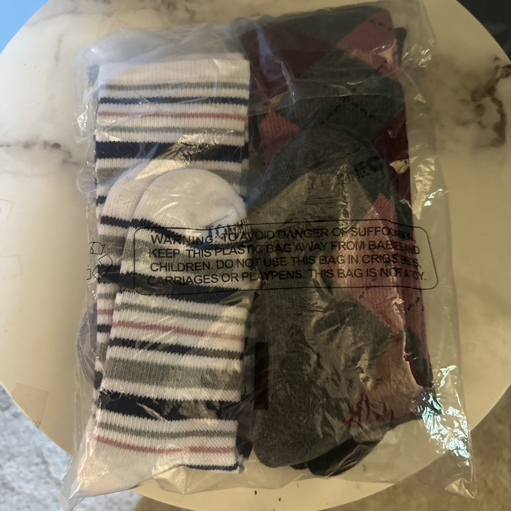 Tommie Copper Socks 4 Pack. Women's Size 7-9.5. Infrared. Over The Calf. New